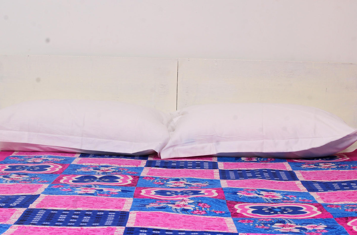 Pink Blue Geometric Single Bedsheet 60 X 90 Inches