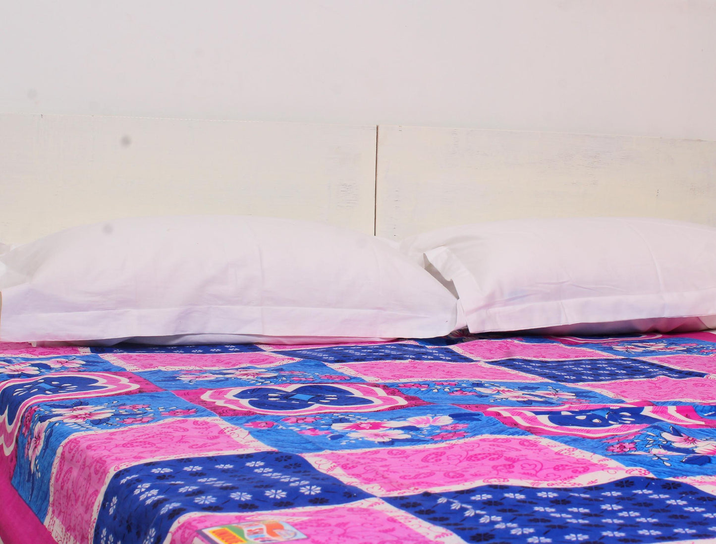 Pink Blue Geometric Single Bedsheet 60 X 90 Inches
