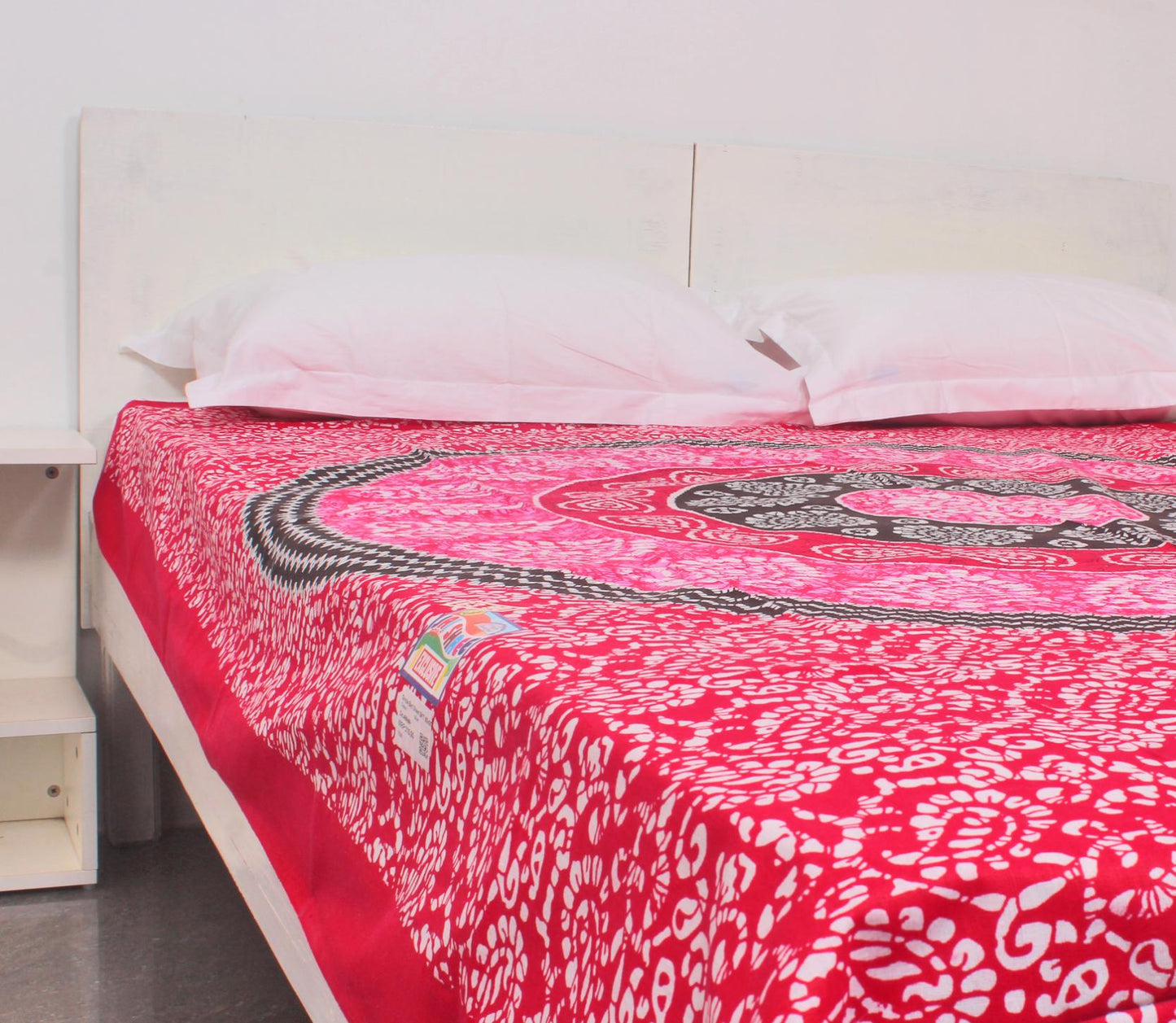 Pink Batik Circle Printed Single Bedsheet 60 x 90 Inches